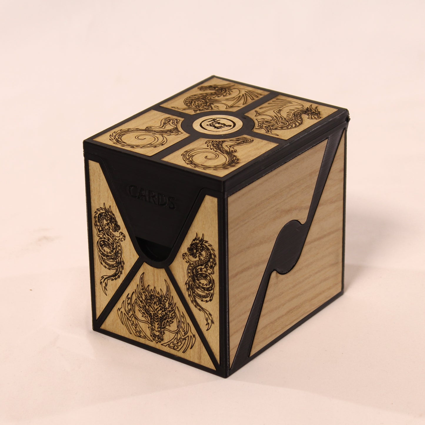 Caja Organizadora para Cartas con Diseño de Dragones