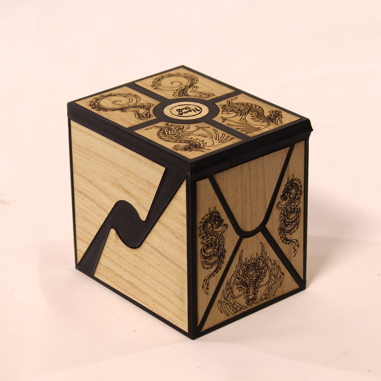 Caja Organizadora para Cartas con Diseño de Dragones